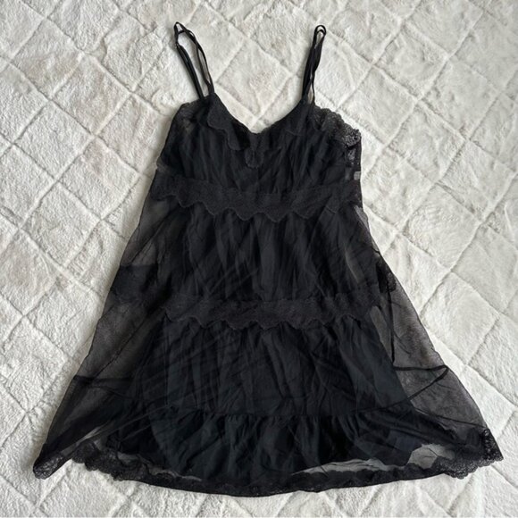 Victoria's Secret | Dream Angels Black Chantilly Lace & Tulle Slip | Size Small - Picture 2 of 9
